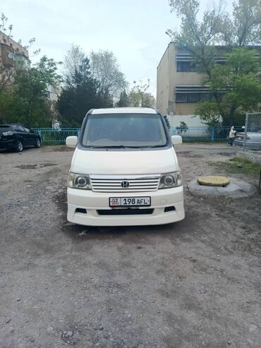 продам срочно машину: Honda Stepwgn: 2003 г., 2 л, Автоматтык, Бензин, Вэн/Минивэн