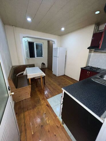 Uzunmüddətli kirayə mənzillər: 8-ci mikrorayon,Azadlıq prospekti, Azadlıq metrosu yaxınlığında9 — 9