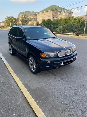 forut satsi: BMW X5: 4.4 l | 2002 il Ofrouder/SUV — 2