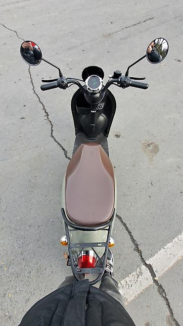 Mopedlər,skuterlər: Retro dizaynlı Elektrikli şəhər skuteri - Rəng: açıq yaşıl gövdə — 6