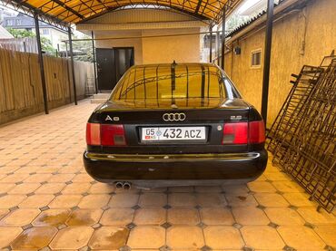 ауди а 6 с4: Audi A6 C4, седан, черный цвет, двигатель 2.5 (эмблема 2.5 на крышке
