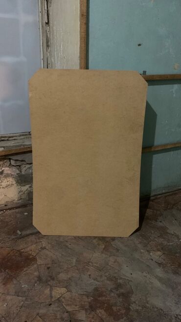 Taxta-şalban: Spirtli karton Eni - 0.8sm Uzunlug - 1.15 sm Qalinlig - 3mm Ressamlar