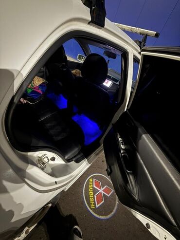 Mitsubishi: Mitsubishi Lancer: 2005 г., 1.6 л, Механика, Газ, Седан — 5