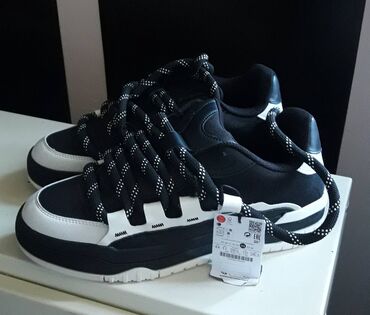 converse нови сад слике: Trainers, Bershka, size - 44
