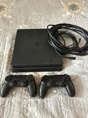 TV və video: PlayStation 4 Slim oyun konsolu seti 10+ yazilma oyun (Fifa25, Mortal
