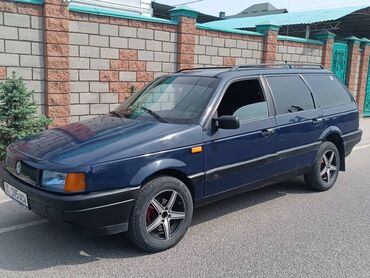пасат б5 2004: Volkswagen Passat: 1992 г., 1.8 л, Механика, Бензин, Универсал