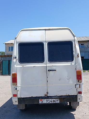 man tgm: Mercedes-Benz T1: 1992 г., 2.3 л, Дизель, Фургон — 4