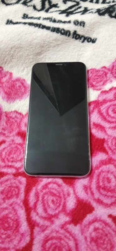 телефоны айфон xr: IPhone Xs, Колдонулган, 64 ГБ, Ак, Коргоочу айнек, 75 %