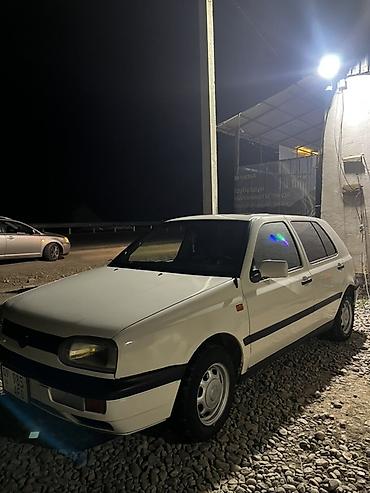 машина жыгули: Volkswagen Golf: 1993 г., 1.8 л, Кол менен иштөөчү, Бензин, Хетчбек — 2