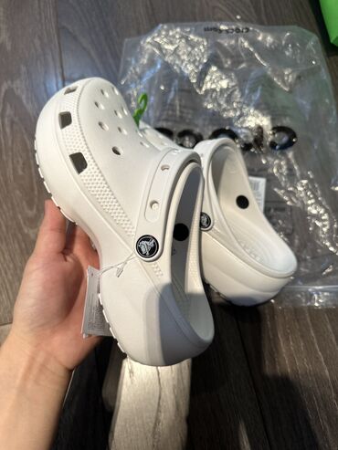 кроссовки для зала: Новые Crocs заказывали с Китая. Не отличить от оригинала, размер
