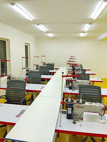 Швеи: Швея, Постоянная, Прямострочка, Район: Красный Строитель ж/м, Рубашки и блузы, Оплата: Сдельная, Опыт работы: 1-2 года опыта — 2