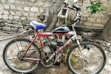 Şəhər velosipedləri: Motorlu velosiped. motoru c80-dır. İşlək vəziyyətdədir