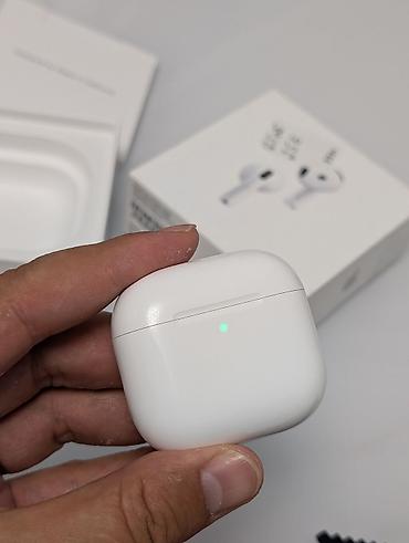 18 pro: Беспроводные наушники-вкладыши, Apple, AirPods 4, Б/у — 5