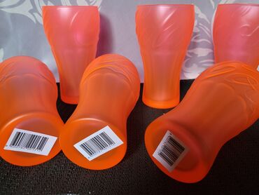 Čaše: Case nove oranz Coca Cola. Case nove,komada 6 u ceni. Visina. 14cm — 8