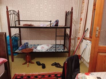 Soyuducular: ((7972))*Asya* Iki metebeli carpayi matrasiz. Yaxşi veziyyetdedir