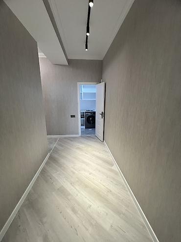 studio menzil: Yeni Günəşli qəsəbəsində, 275 nömrəli tam orta məktəbin yaxınlığında — 4
