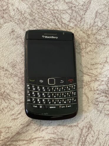 телефон fly cirrus: Blackberry Bold, цвет - Черный, Кнопочный