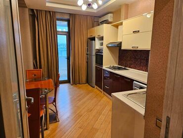 Uzunmüddətli kirayə mənzillər: Nərimanov metrosu Heydər Əliyev mərkəzinə baxan 16 mərtəbəli binanın — 7