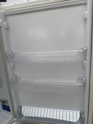 диски мультики: Холодильник Indesit, двухкамерный, белый - Классическая компоновка — 3