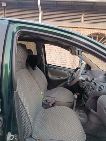 Toyota: Toyota Platz: 2000 г., 1.5 л, Автомат, Бензин, Седан — 8