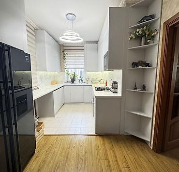 Аренда домов: 210 м², 6 комнат — 10