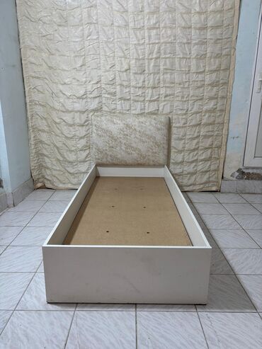 Salon masaları: 1 ədəd çarpayı satılır 60₼. Yaxşı vəziyyətdədir. Matrası yoxdur. Ünvan
