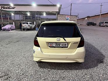 японская автохимия: Honda Jazz: 2008 г., 1.4 л, Механика, Бензин, Хэтчбэк — 6