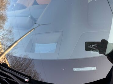 лексус 350 гибрит: Автомобиль Lexus RX с просторным салоном, отделанным коричневой кожей