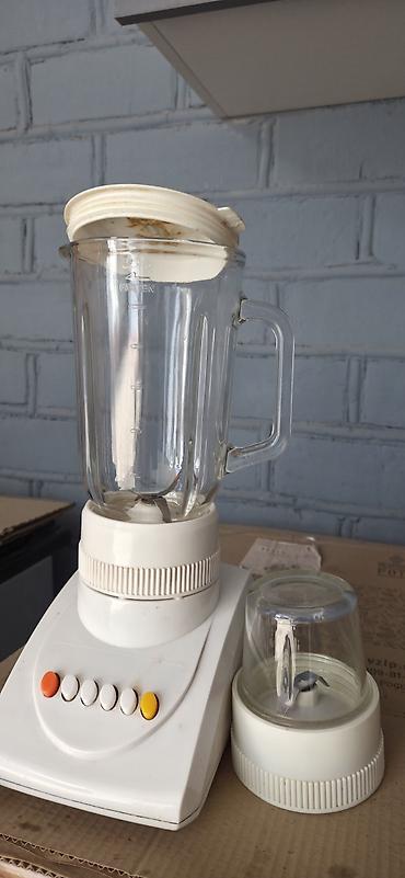 Продаю блендер, рабочий. 1500 сом