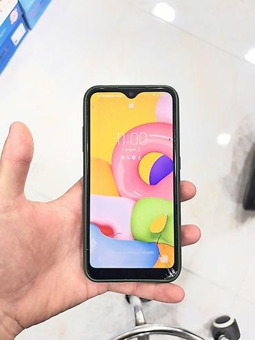 nokia 3310 satilir: Samsung Galaxy A01 Core, rəng - Yaşıl, Qırıq — 5