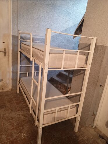 двухъярусная кровать: Для девочки и мальчика, Б/у, Кровать, С матрасом