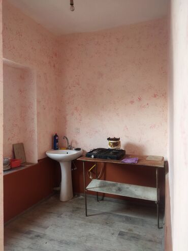 Həyət evləri və villaların satışı: 9 otaq, 200 kv. m, Kredit var, Orta təmir -da lalafo.az — 12 Həyət evləri və villaların satışı: 9 otaq, 200 kv. m, Kredit var, Orta təmir — 12