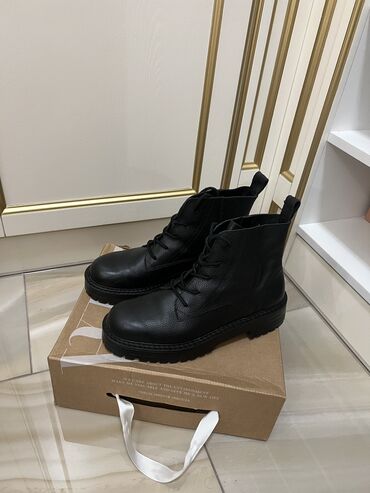 сапоги zara: Батильондор Zara, 38, түсү - Кара