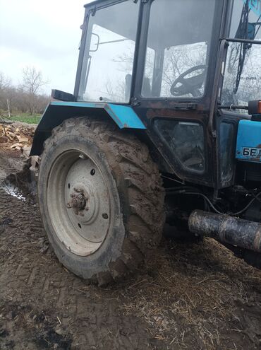 Чехлы: Belarus MTZ traktoru 892 2025 aid suallar vermeyin - Model: Belarus