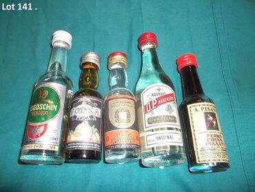 Ostali predmeti za umetnost i kolekcionarstvo: Reklamne flašice mini bottles unučići čokanji fraklići 5. Kao sa slika — 21