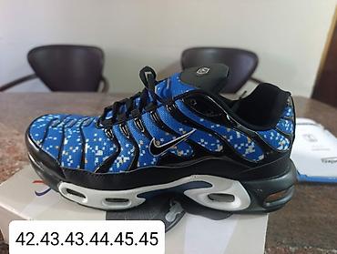 Patike: Svi modeli po 2850 din
br 36 do 46 — 7