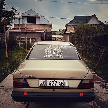 авто химии: Mercedes-Benz W124: 1985 г., 2.3 л, Механика, Бензин, Седан — 4