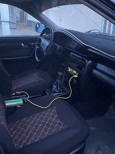 Audi: Audi 100: 1991 г., 2 л, Механика, Бензин, Седан — 7