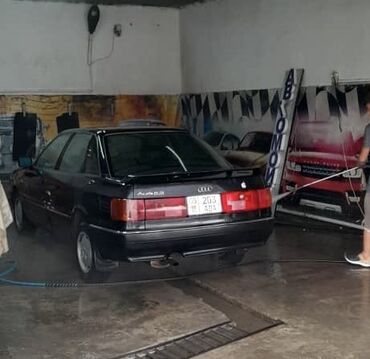 Audi: Audi 90: 1992 г., Седан