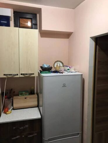 Uzunmüddətli kirayə mənzillər: Nəsimi rayonu Memar Əcəmi metrosunun yaxınlığında, 5 mertebeli binanın — 7