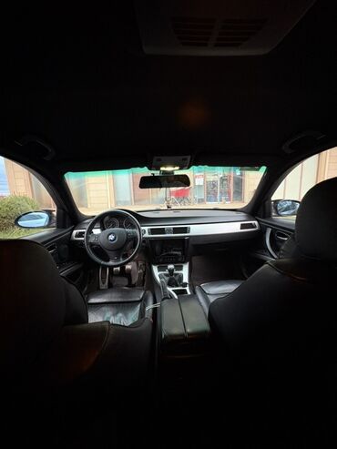 BMW: BMW 3 series: 2 l | 2005 il Sedan — 8