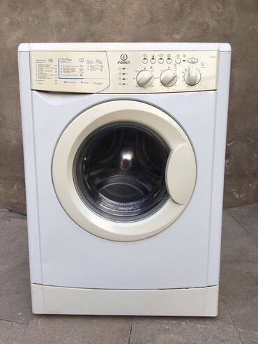 soyuducular indesit: Paltaryuyan maşın Indesit, 5 kq, Təmirə ehtiyacı var, Avtomat, Ünvandan götürmə