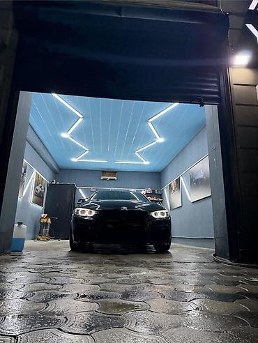 3 e30: BMW M4: 3 l | Kupe — 1