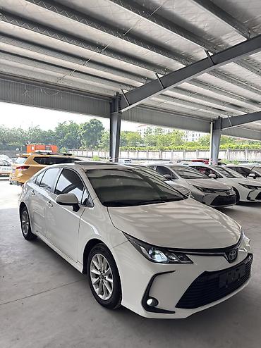 corolla 2022: Toyota Corolla: 2021 г., 1.8 л, Вариатор, Гибрид, Седан — 1