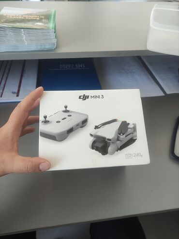 дрон сельскохозяйственный: DJI Mini 3 (ULTRA LIGHT 249 g) — компактный складной дрон с камерой и