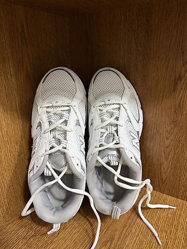 Kişi ayaqqabıları: New Balance 410v7 kişilər üçün idman ayaqqabısı - Model: New Balance — 3