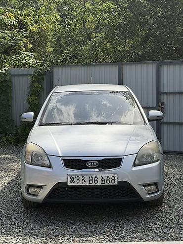danqirat satilir: Kia Rio: 1.5 l | 2009 il Hetçbek — 1