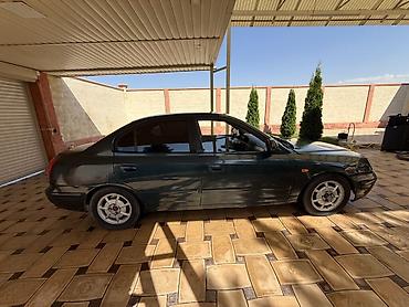 2001: Hyundai Elantra: 2001 г., Седан — 2