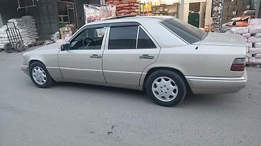 салон мерседес 124: Mercedes-Benz W124: 1994 г., 2.2 л, Механика, Седан — 7