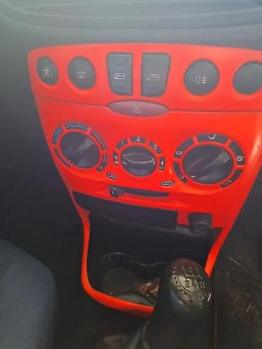 auto otpad vrbas: FIAT PUNTO PANEL I KONZOLA KOMPLET CRVENI | Ide u kompletu prekidaci — 2